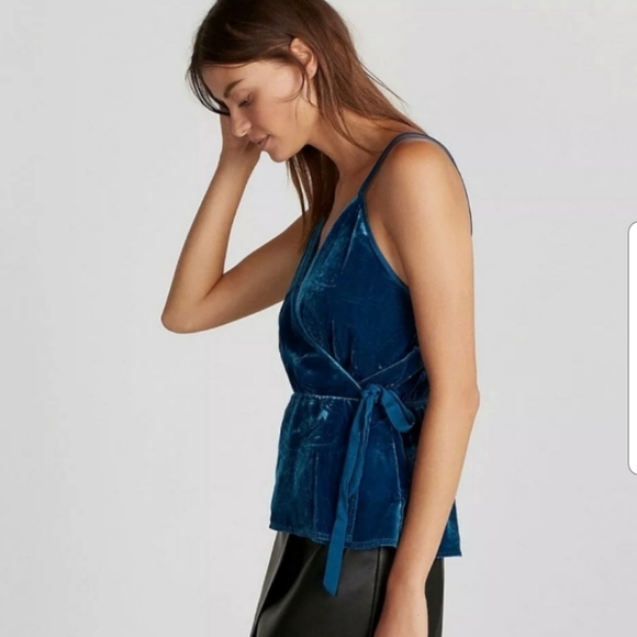 NWT Express Navy Blue Velvet Wrap Cami - Picture 3 of 5